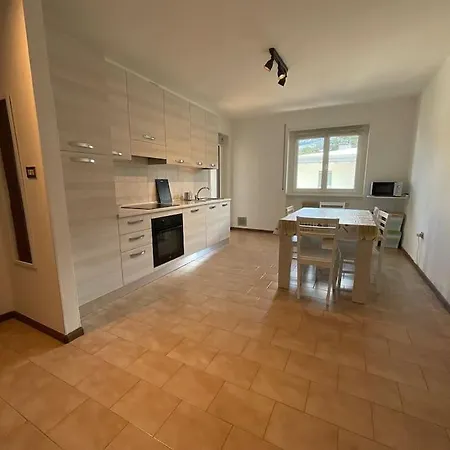 Casa Di Tom, Balcone E Parcheggio * Trento